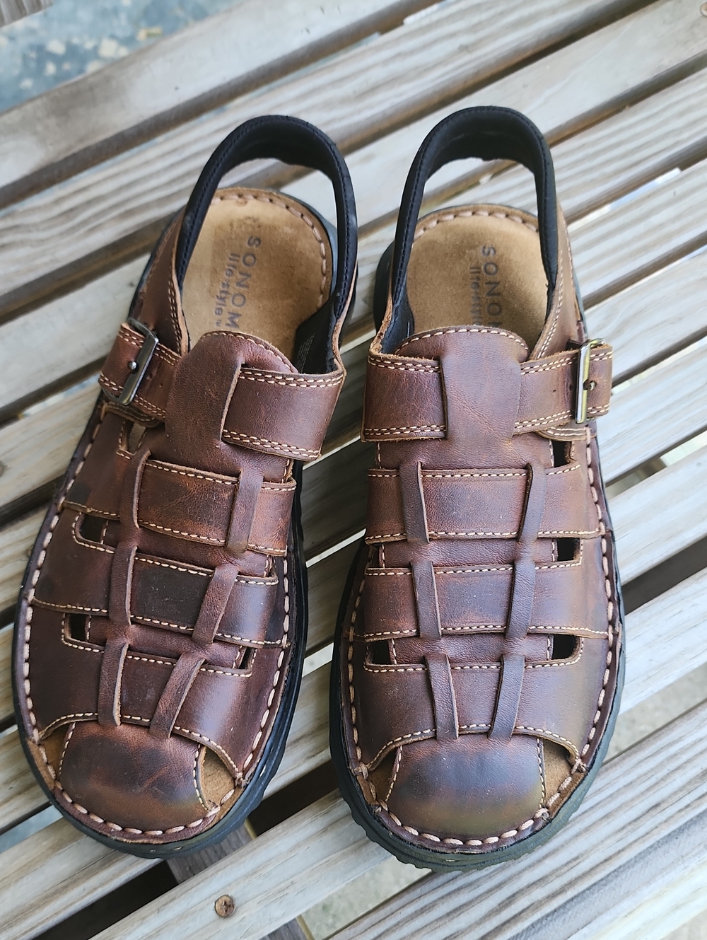 Sonoma Mens NwoT Leather Sandals
